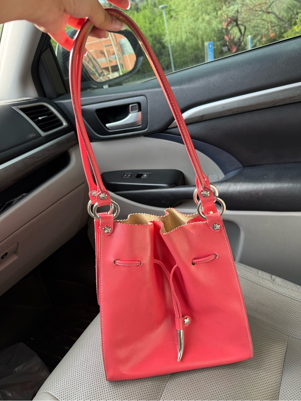 Frederic T Paris Leather Bucket bag